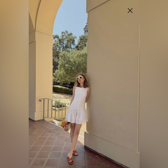 🩷FIRM PRICE🩷 WAYF Martini linen blend Drop Waist Mini Dress - Picture 8 of 14